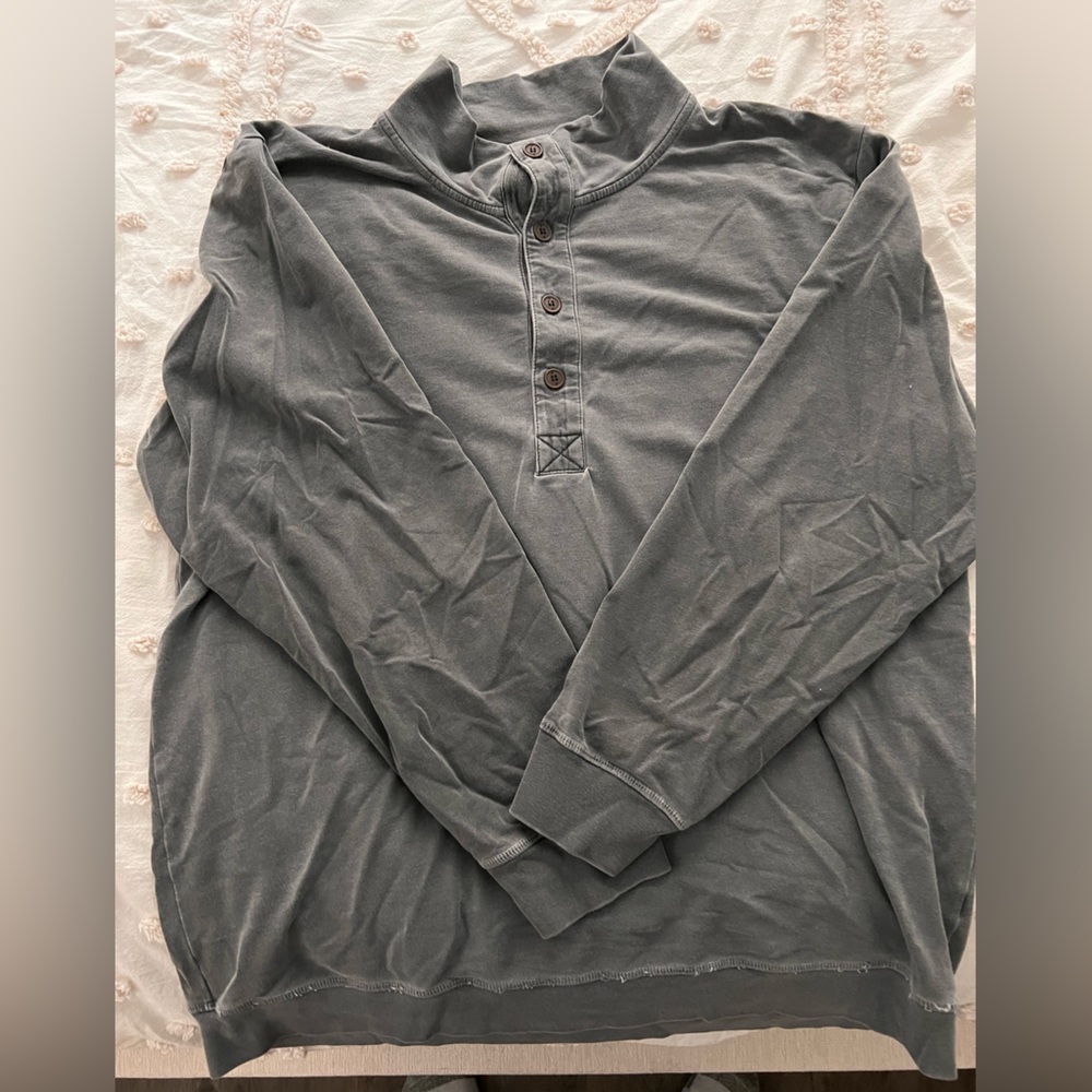 Men's long sleeve shirt